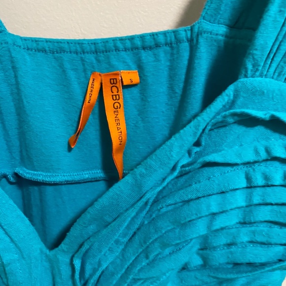 BCBG top size S - Picture 2 of 4